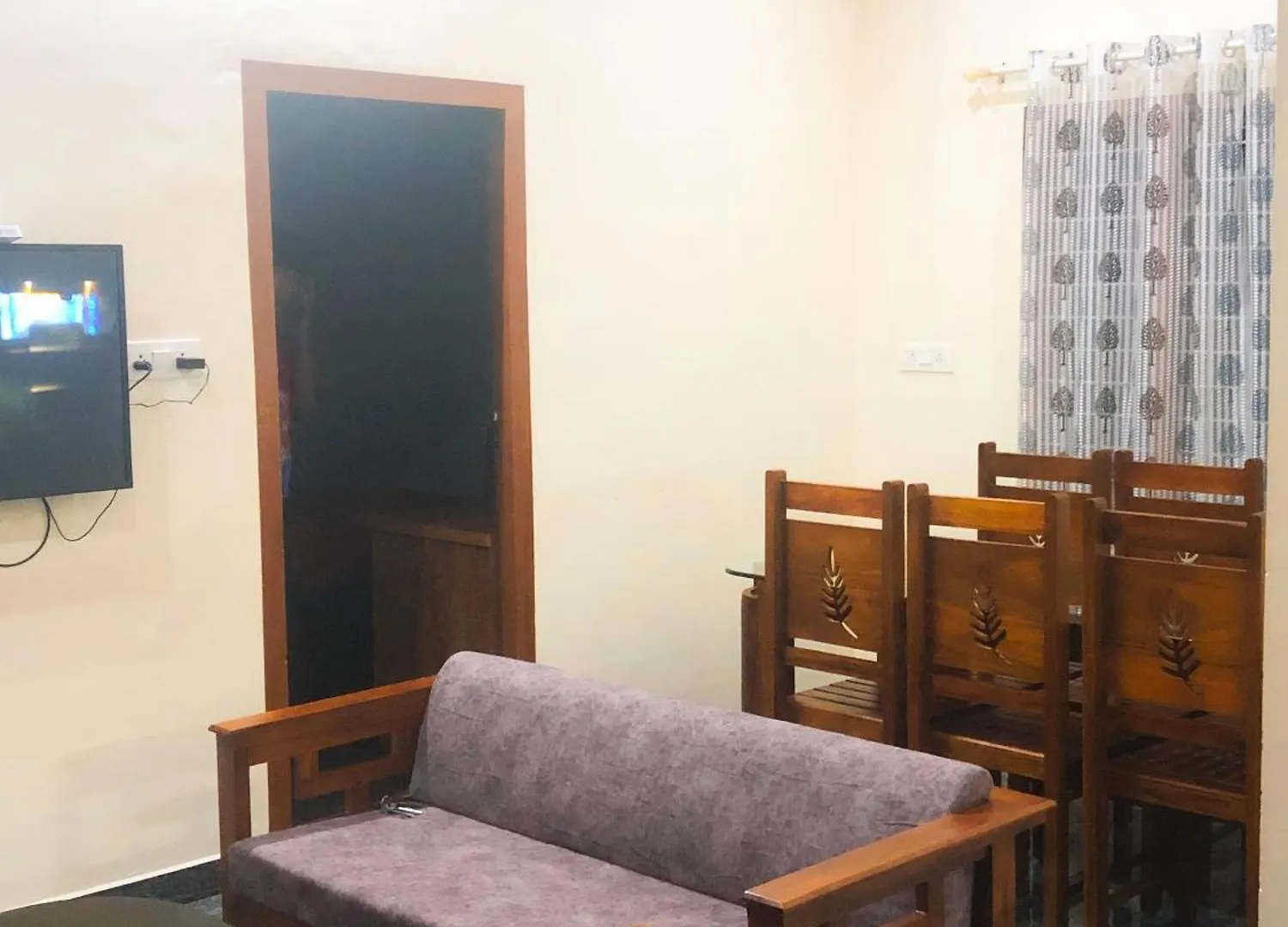 Homestay Palm Paradise Anachal India