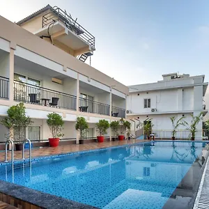 Hotel Cloud Castle And Munnar, Anachal